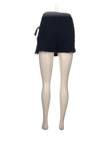 38 Beden Bershka Mini Şort %70 İndirimli.