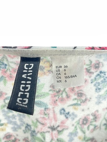36 Beden çeşitli Renk H&M Kısa Elbise %70 İndirimli.