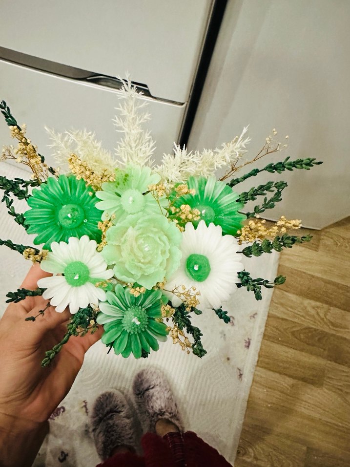 Yeşil Çiçekli Mum ve Dekoratif Aranjman - Görsel 2