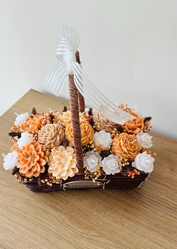 Kahverengi Çiçekli Hasır Sepet kokulu mum buketi - Görsel 2