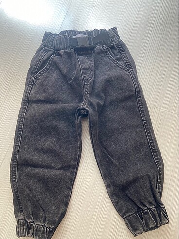 Zara 3 adet kot pantolon