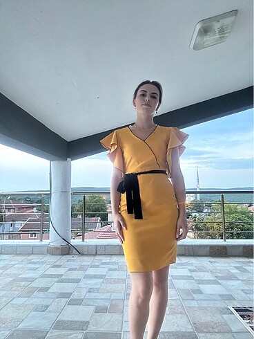 38 Beden sarı Renk Sarı elbise