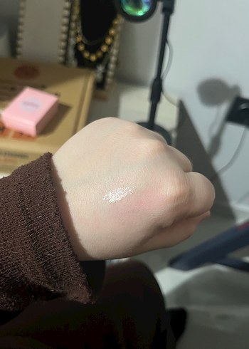 Rival Me Parlak Beyaz eye gloss - Görsel 2