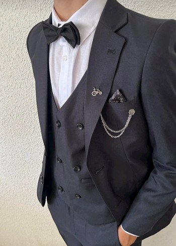 Zincir Detaylı Gri Damatlık Takım Elbise - Görsel 2