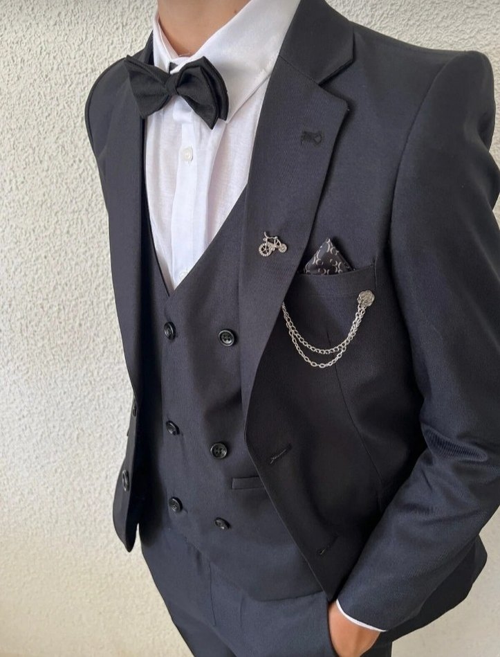 Zincir Detaylı Gri Damatlık Takım Elbise - Görsel 2