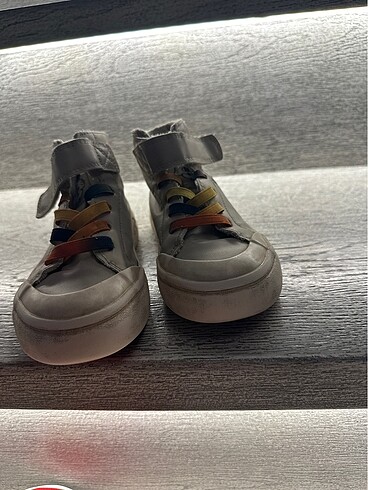 H&M Çocuk bot