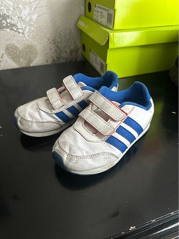 Adidas çocuk spor ayakkabı 27 numara