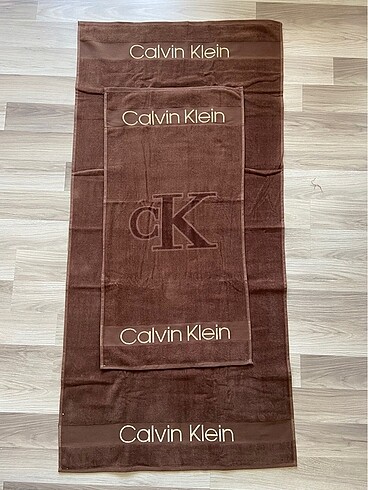  Beden kahverengi Renk Calvin Klein 2?li havlu seti