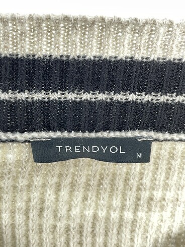 m Beden çeşitli Renk Trendyol & Milla Süveter %70 İndirimli.