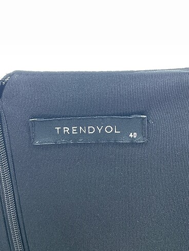 40 Beden siyah Renk Trendyol & Milla Kısa Elbise %70 İndirimli.
