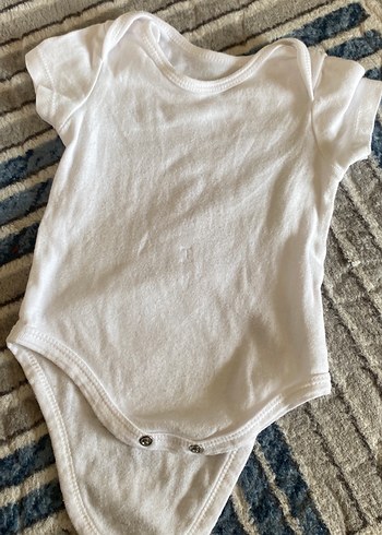 Bebek Kız Beyaz Kısa Kollu Çıtçıtlı Body