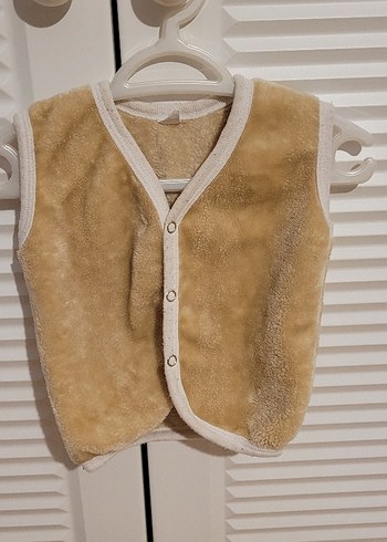 Kız Çocuk Bej Kürklü Polar Yelek - Görsel 3