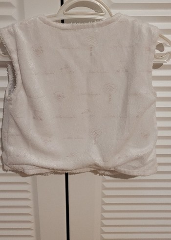 Kız Çocuk Düğmeli Beyaz Yelek - Görsel 3