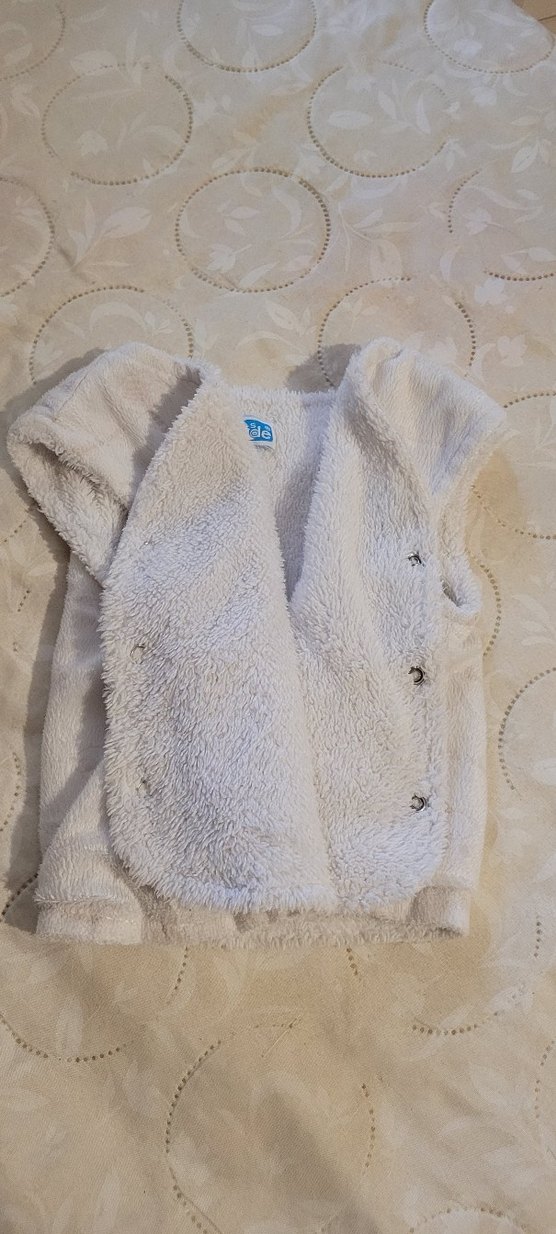 Kız Çocuk Düğmeli Beyaz Yelek - Görsel 4