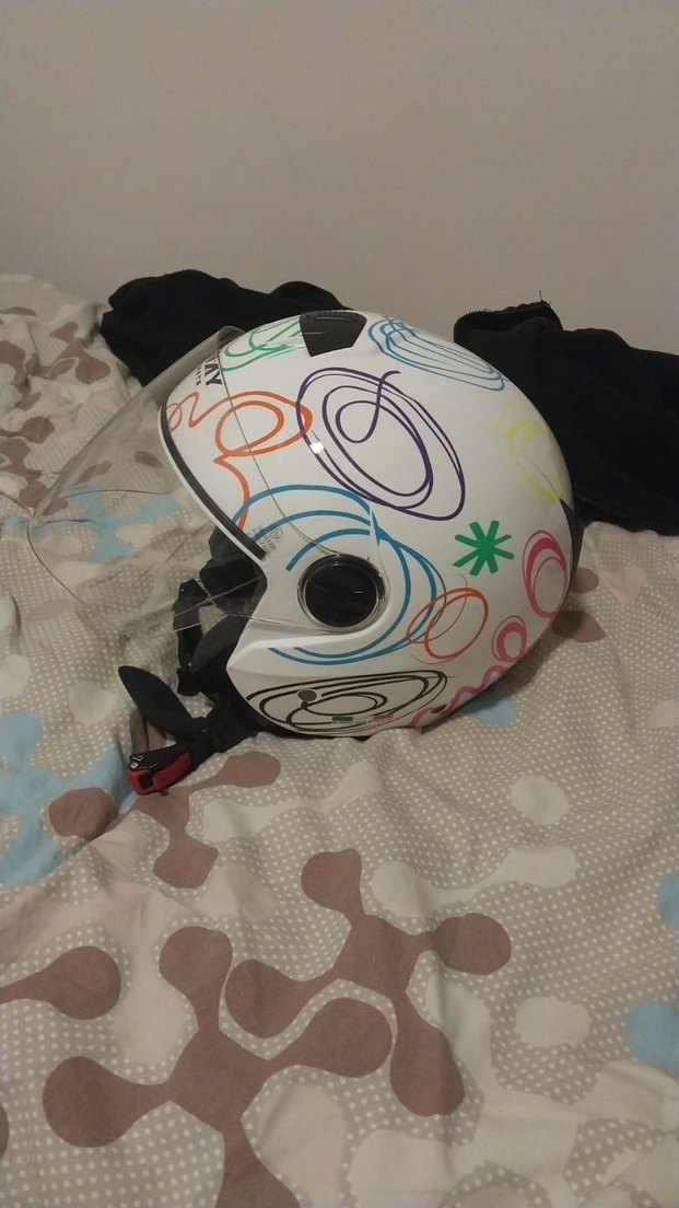 Beyaz Baskılı SWAY Motosiklet Kaskı - Görsel 2