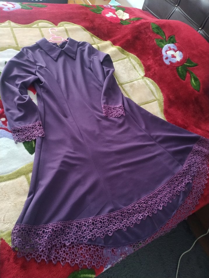 Mor Uzun Kollu Dökümlü Gotik Elbise - Görsel 2