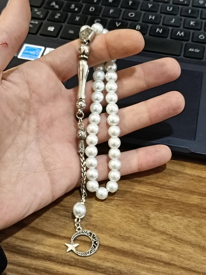 İnci Tesbih ve Akrepli Anahtarlık - Görsel 2