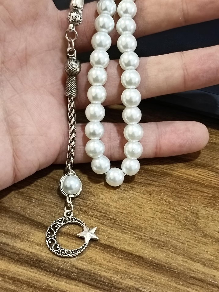 İnci Tesbih ve Akrepli Anahtarlık - Görsel 4