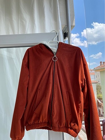 Kışlık şapkalı ceket
