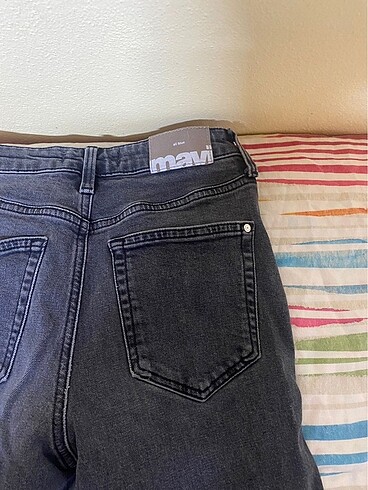 MAVİ SİYAH JEAN