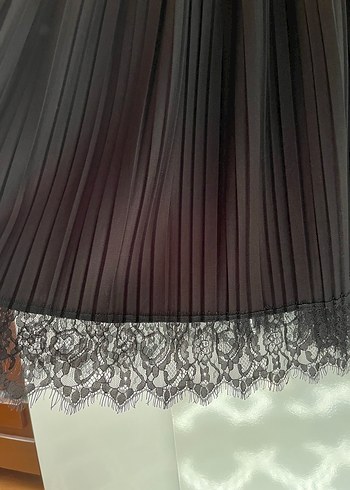 Siyah Pilili Uzun Gotik Etek - Görsel 2