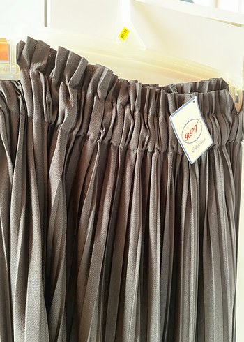 Siyah Pilili Uzun Gotik Etek - Görsel 5