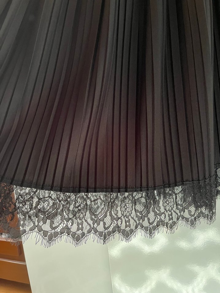 Siyah Pilili Uzun Gotik Etek - Görsel 2