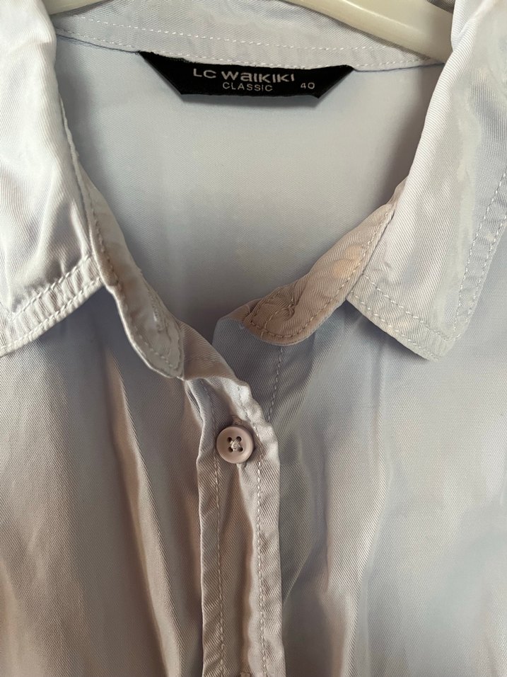 Düğmeli Uzun Kollu Mavi Gömlek - Görsel 2