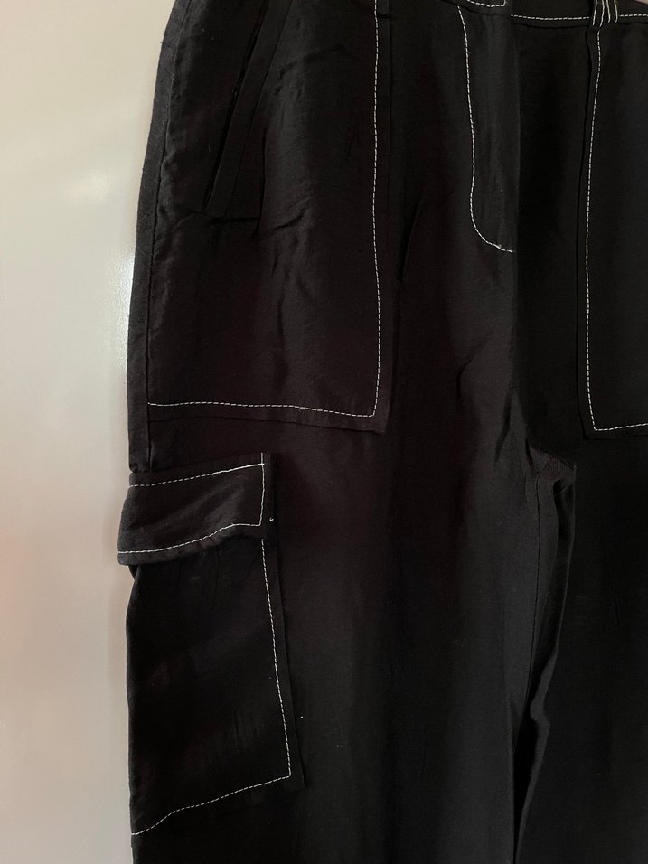 Siyah Kemerli Geniş Kesim Kadın Pantolon - Görsel 2