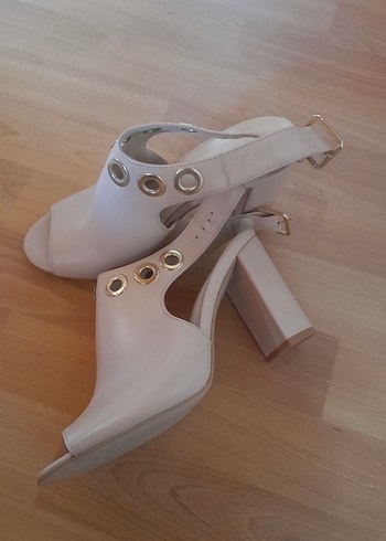 Bej Kadın Deri Topuklu Sandalet - Görsel 2