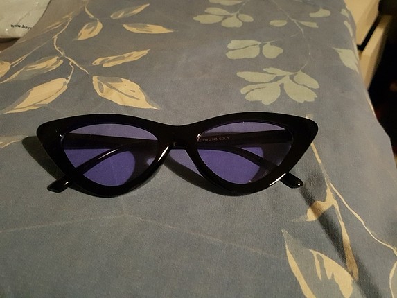 Stradivarius cat eye mor gözlük 