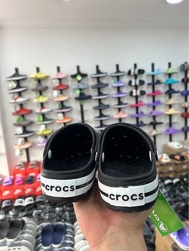 31 Beden siyah Renk CROCS TERLİK ÇOCUK 31 NUMARA