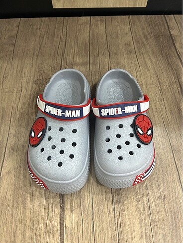 35 Beden CROCS SPİRDERMAN TERLİK 35 NUMARA