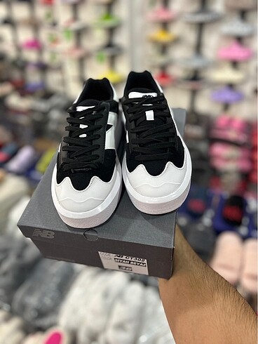 NEW BALANCE CT302 AYAKKABI 43 NUMARA