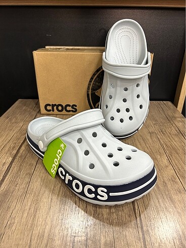 CROCS TERLİK 41 NUMARA