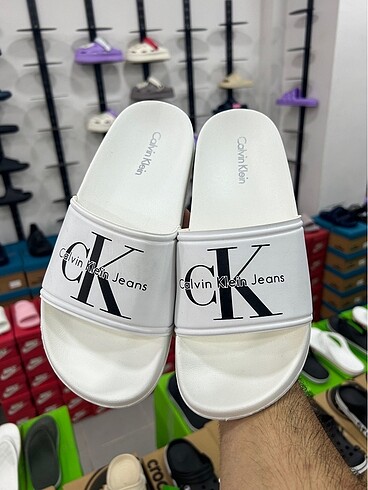 CALVİN KLEİN TERLİK 44 NUMARA
