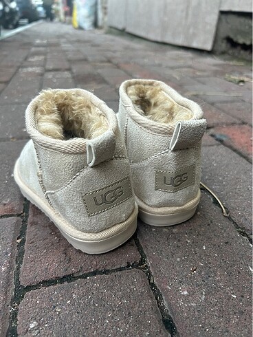 34 Beden UGG BOT 34 NUMARA