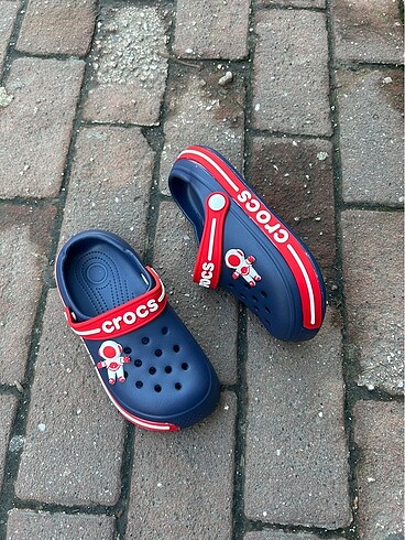 CROCS TERLİK 35 NUMARA