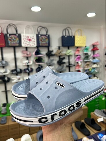 CROCS TERLİK 41 NUMARA