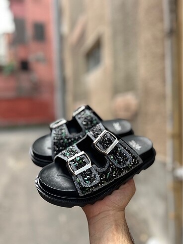39 Beden siyah Renk ZARA TERLİK 39 NUMARA