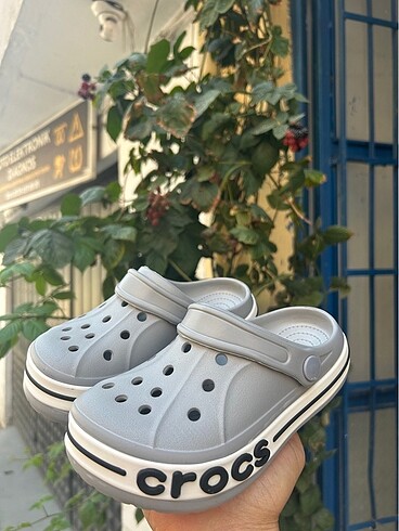 CROCS TERLİK 34 NUMARA
