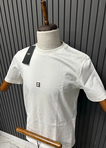 m Beden FENDİ M BEDEN Beyaz Fendi Erkek Kısa Kollu Tişört