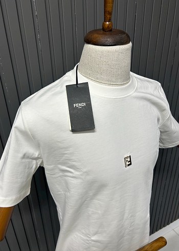 Fendi FENDİ M BEDEN Beyaz Fendi Erkek Kısa Kollu Tişört