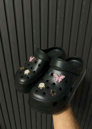 Crocs CROCS TERLİK 36 NUMARAKemerli Siyah Platform Topuklu