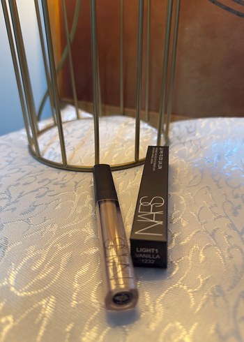 NARS Light 1 Vanilla Kapatıcı