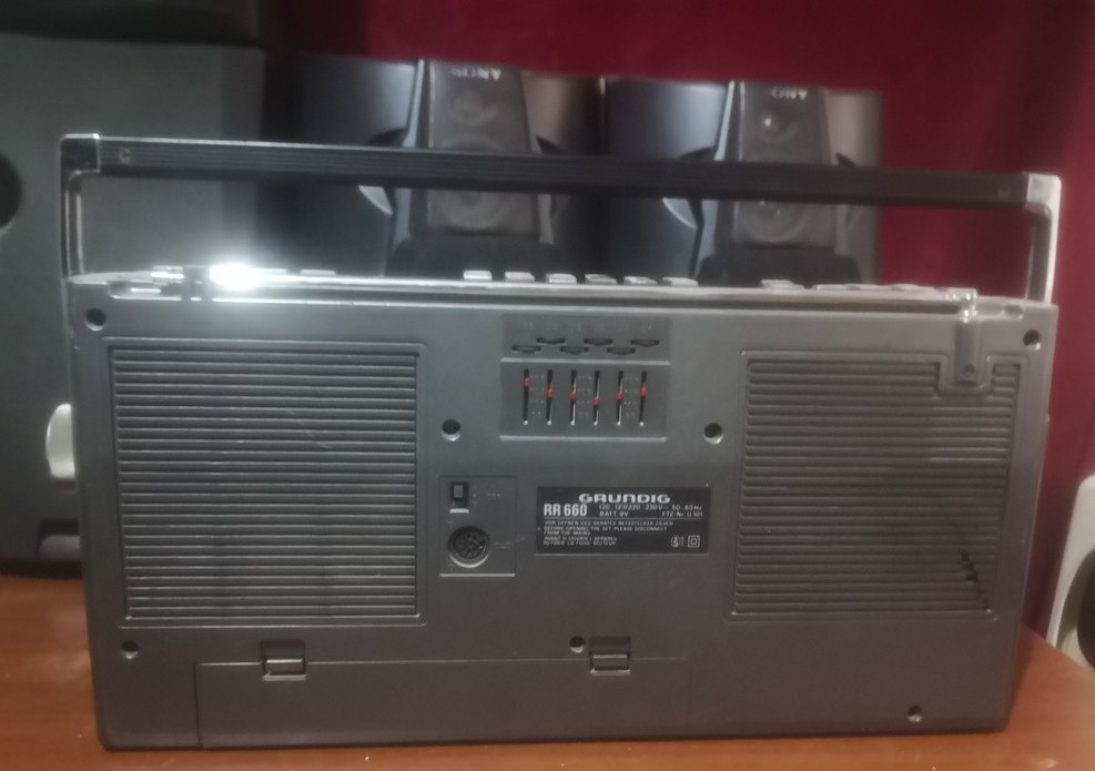 Grundig RR650 Radyo Kaset Çalar - Görsel 5