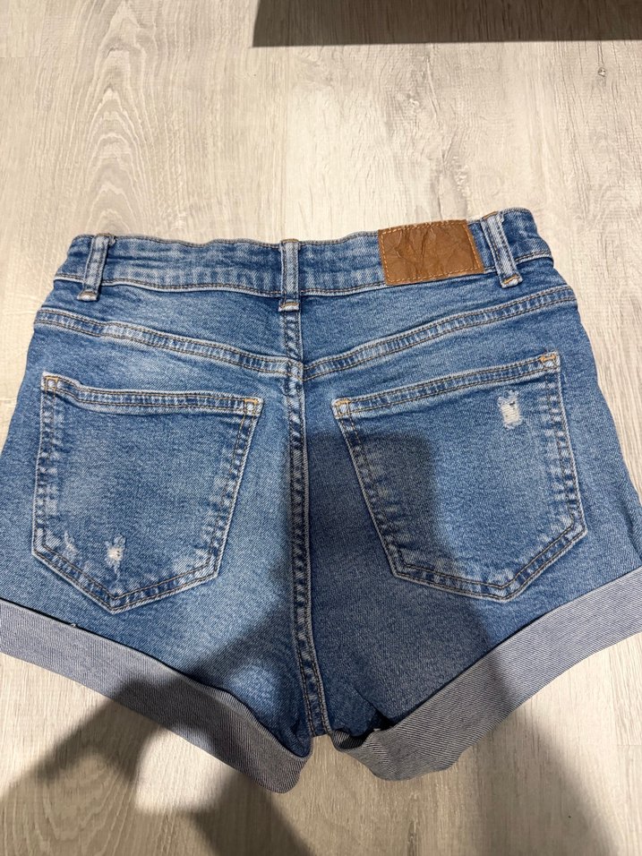 Kadın Mavi Kemerli Mini Denim Şort - Görsel 2
