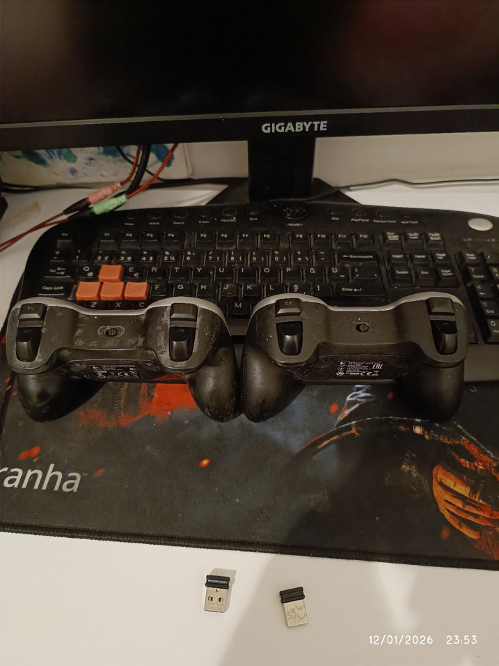 Logitech F-710 gamepad Gri Kablosuz Oyun Kolu Çift Seti - Görsel 3