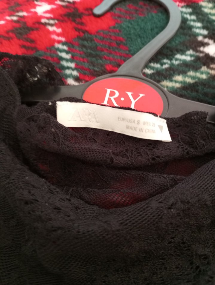 Dantelli Siyah tül bluz - Görsel 2