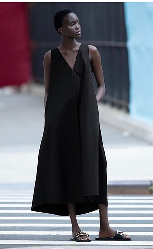 #zara uzun dökümlü elbise